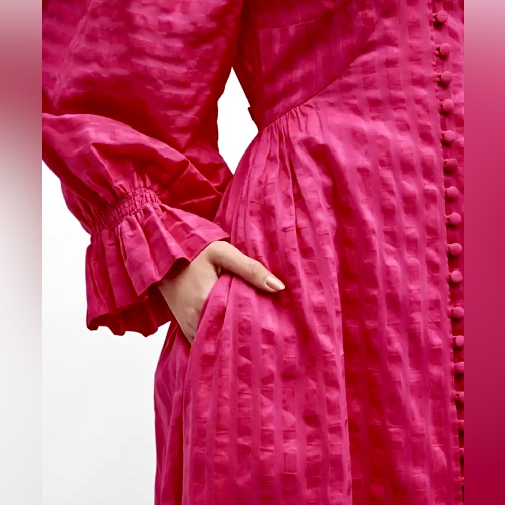 🌺🎉HP🎉🌺 NWT Cult Gaia Simona Off-The-Shoulder Ruffled Midi Dress Dragonfruit - Picture 14 of 16